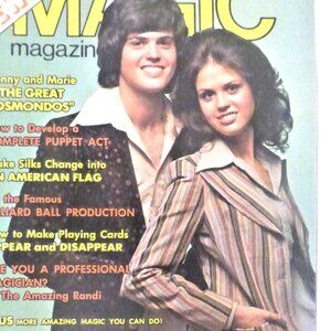 April 1977 Houdini's MAGIC MAGAZINE Magician Book Houdini Magic Tricks Hat Trick